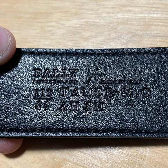 Brand new ‘Bally canvas belt’ never used, was too big for me when i received it. - Picture 3 of 3